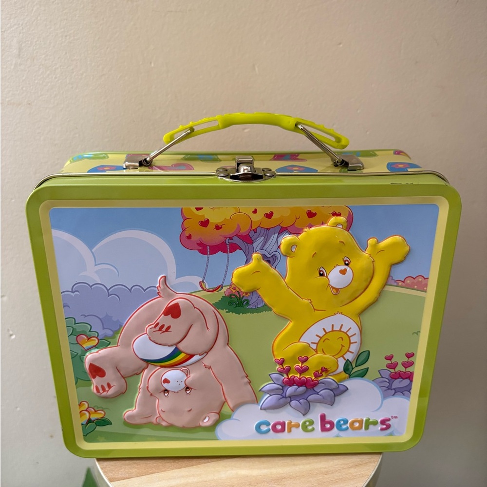 Care Bears 2006 Tin Box - Picture 2 of 9
